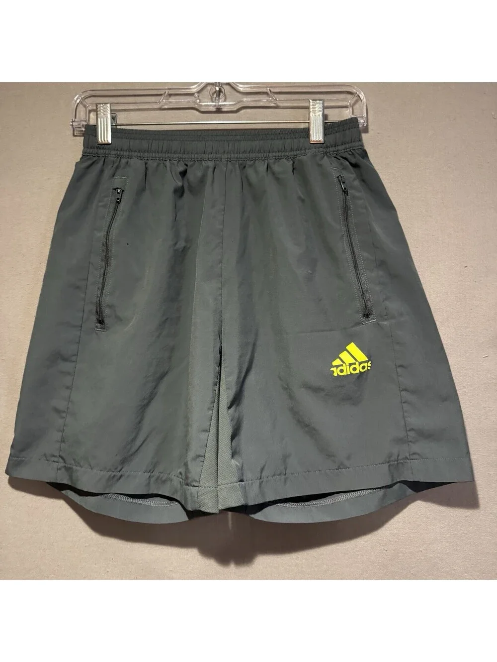 Adidas Mens Aeroready Shorts With Pockets Gray Size Small Athletic